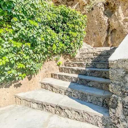 Coastal In Torre De La Roca